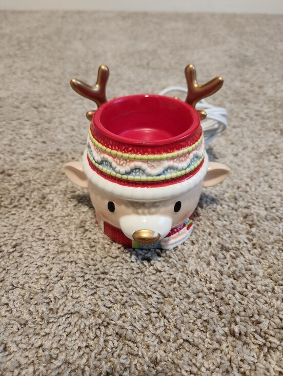 Scentsy Other - Scentsy Retro Reindeer Warmer